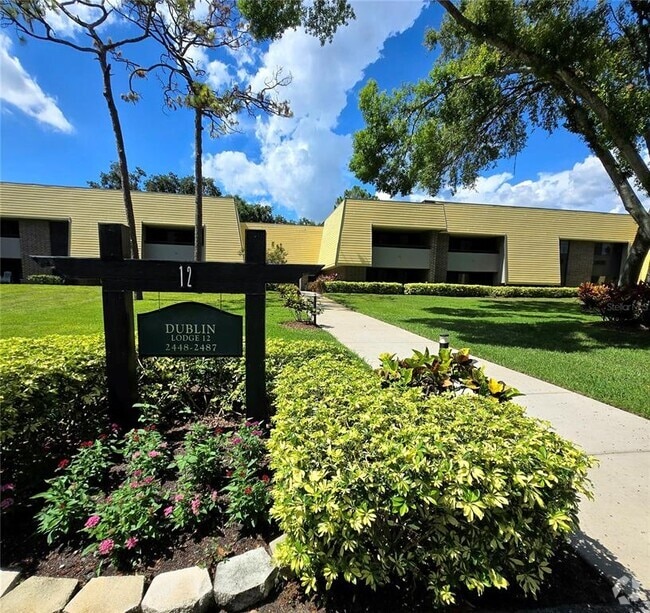 Building Photo - 36750 US-19 Unit 12-109 Rental