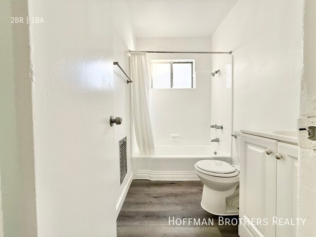 Photo - 1819 S Oxford Ave Unidad 9