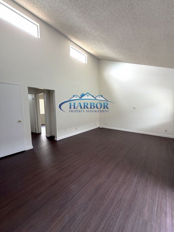 657 W 2nd St Unidad 3