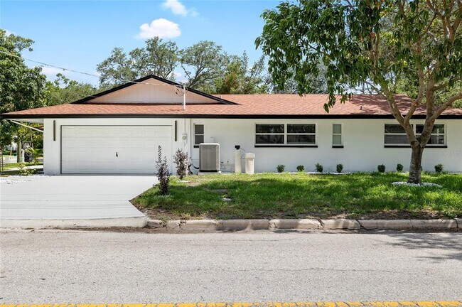 Photo - 2306 S San Jose Cir Casa