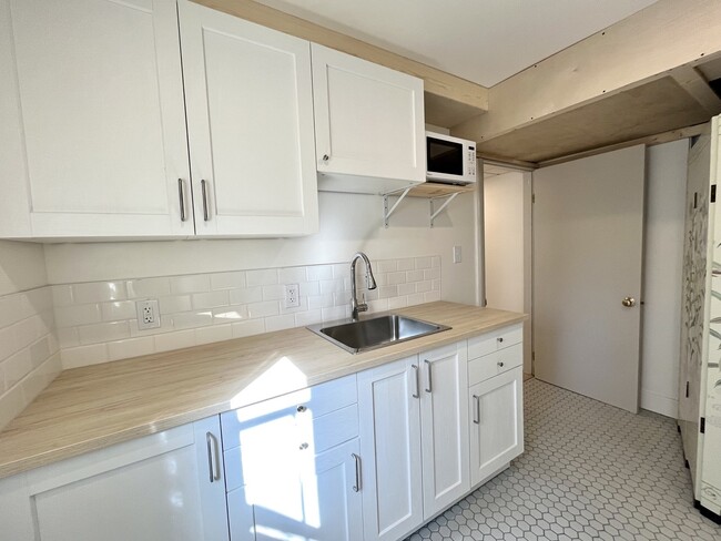 Photo - 919 Yeager Pl Unit #2