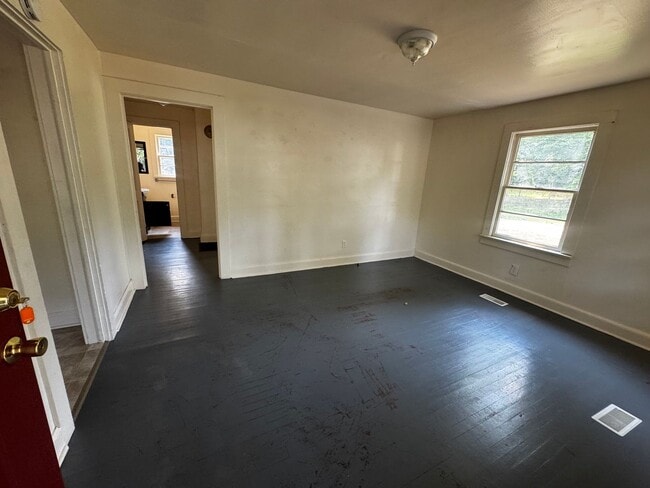 Photo - 350 Grice St