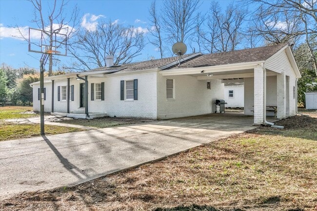 Photo - 185 Weiss Bluff Rd