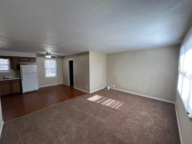 Photo - 621 Dover Rd