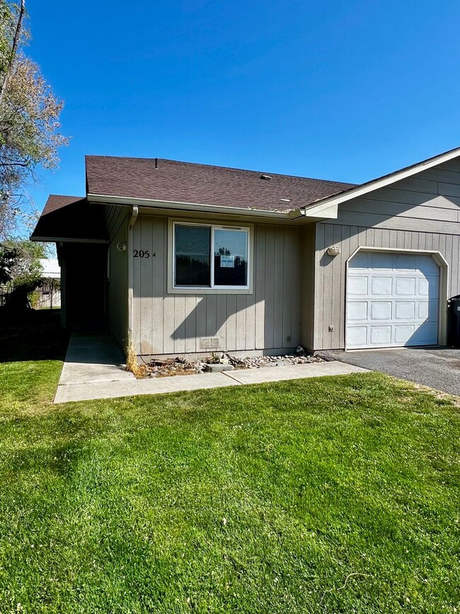 r205 - r205 Apartment Unit A
