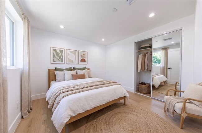 Photo - 1332 S Longwood Ave