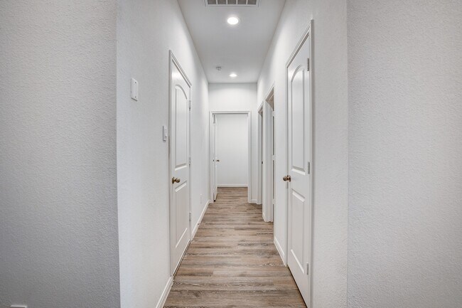 Photo - 1225 Antelope Passing Dr