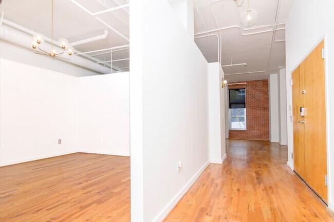 Photo - 1 bedroom 1 bath condo Prime Midtown location Unit 102