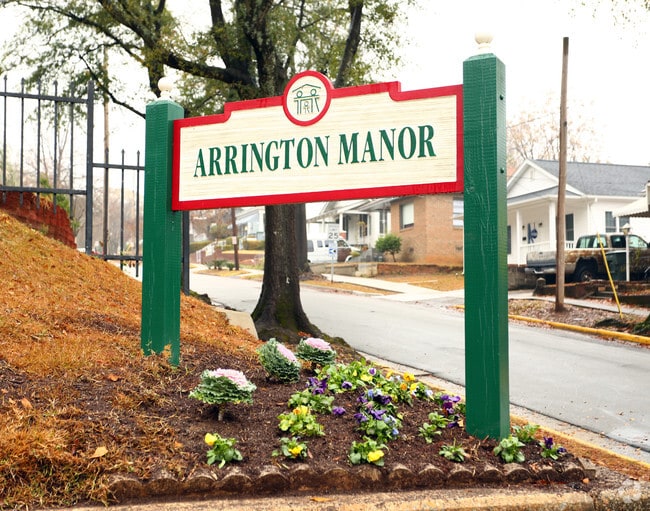 Photo - Arrington Manor Apartments