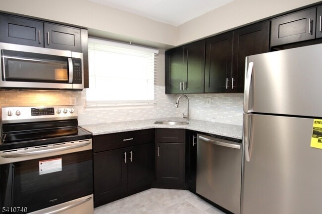 Photo - 515 Andria Ave Unidad 192