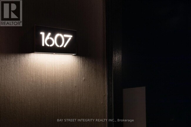 Photo - 1080 Bay St. Unit 1607