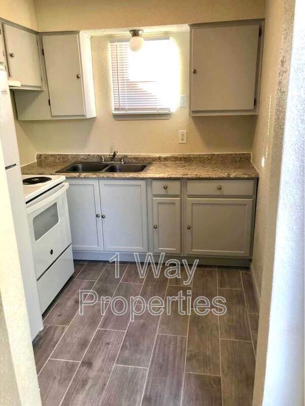 Photo - 156 4th St Unidad B Rental