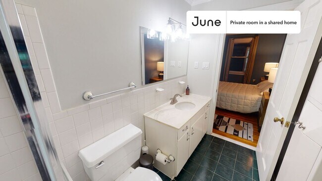 Photo - Room in Shared 7 bed/4 bath home Unidad G