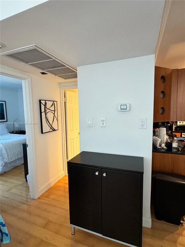 Photo - 3001 S Ocean Dr Unidad 1539