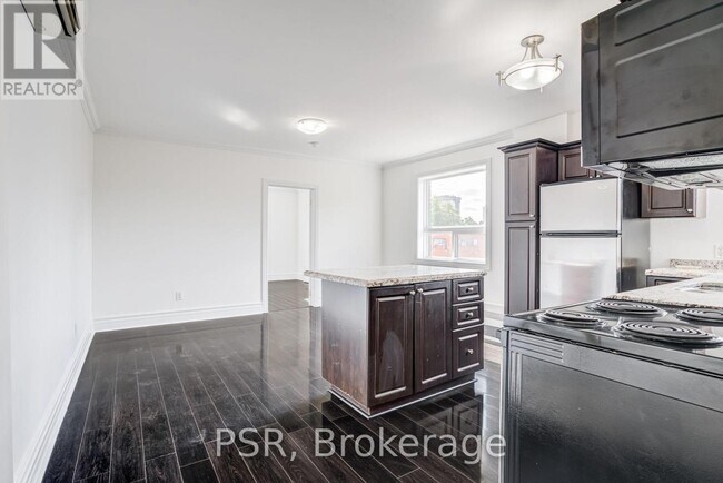 2 Craighurst Ave