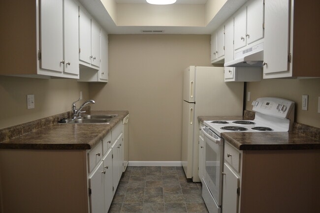 Building Photo - 441 Woodside Trail Unit #F-10