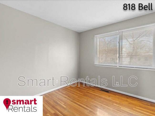 Photo - 818 Bell Ave