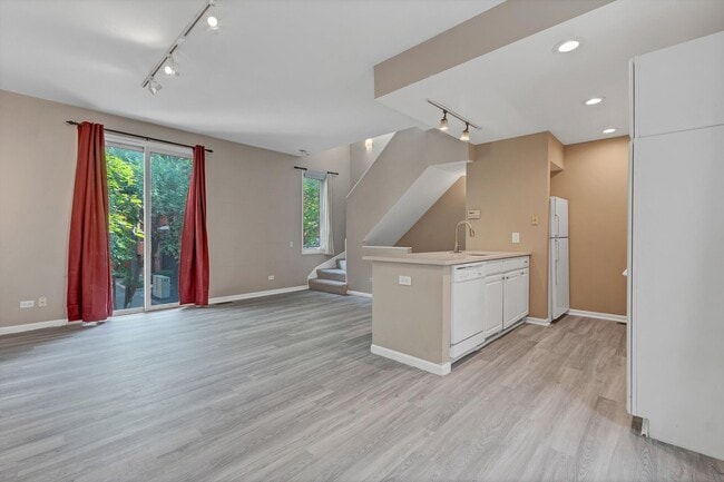 Photo - 1320 S Federal St