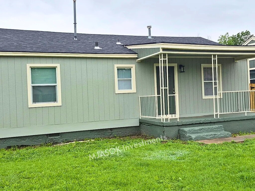 3 Bed House in Lawton - Fenced Yard, W/D Hookups, Available Now - 3 Bed House in Lawton - Fenced Yard, W/D Hookups, Available Now
