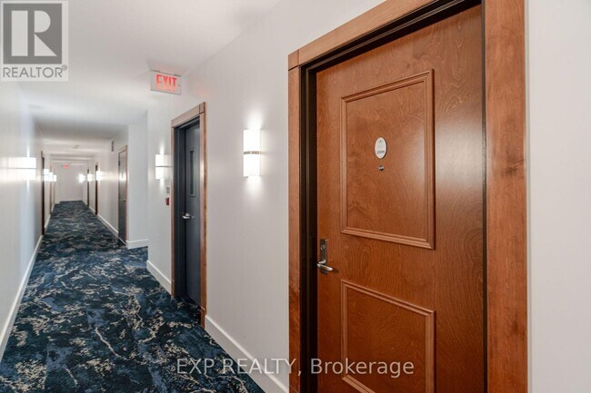 Photo - 242 Rideau St Unit 2308