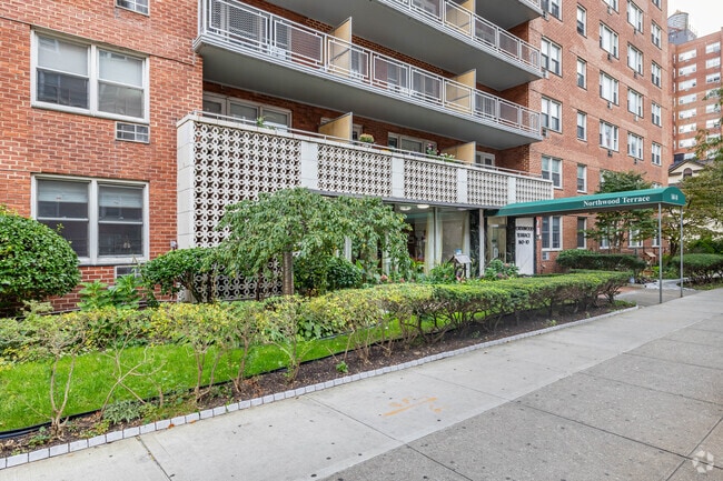 Photo - Jamaica Towers Owners Inc