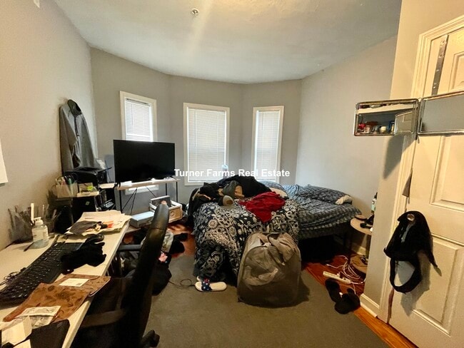 Photo - 48 Derby St Unit 1