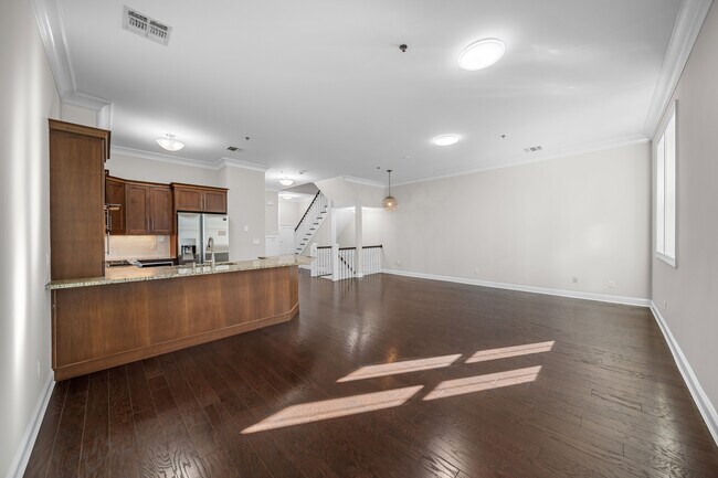 Photo - 1600 Kaufer Ln