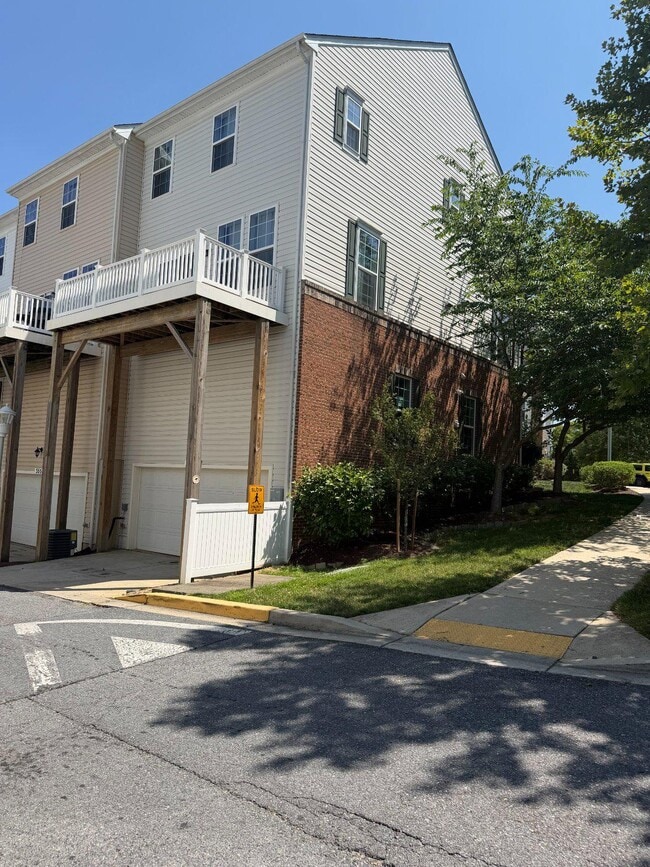 Photo - 3556 Woodlake Dr