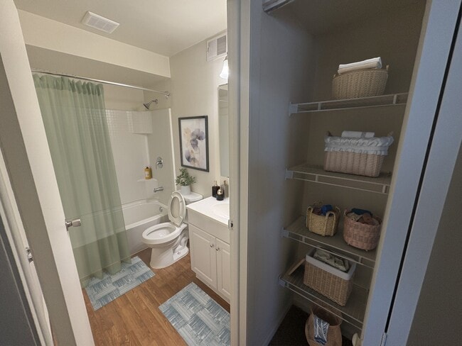 Rivers Edge Apartments and Townhomes