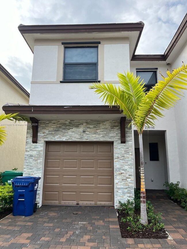 Building Photo - 25556 SW 108th Ave Rental