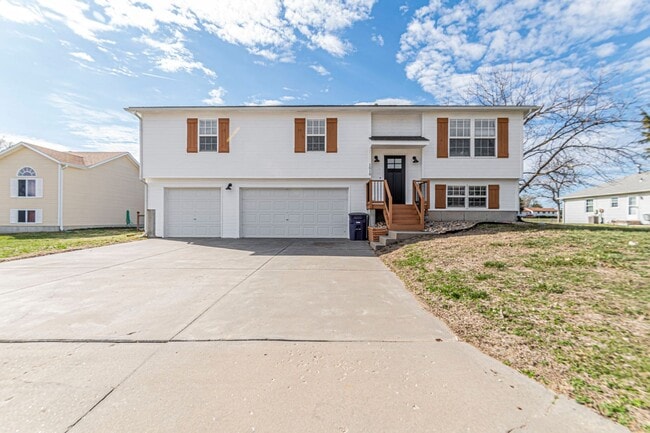Walking distance to Milford Lake - Walking distance to Milford Lake House