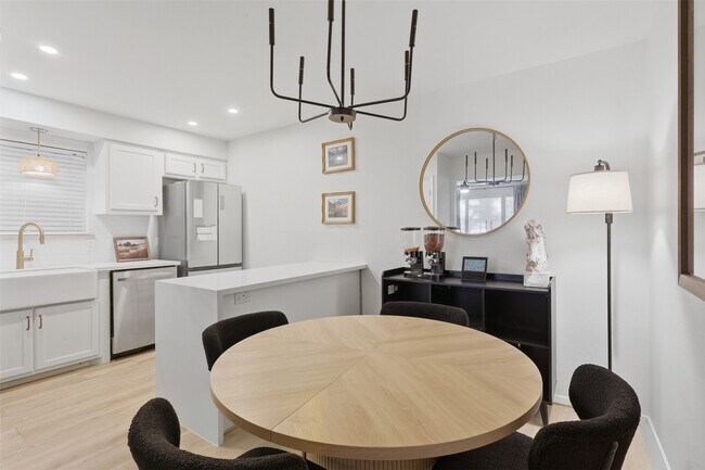 4040 San Felipe St Unit 102