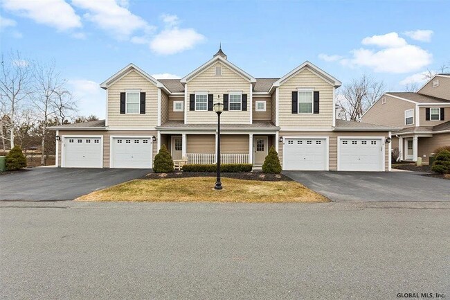 Photo - 39 Governor Cir Townhome