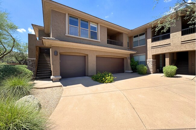 Photo - 2Bed/2Bath 2nd Floor Condo in North Scottsdale! Ready for Immediate Move-In! -- Gated Community! ... Unit 2015