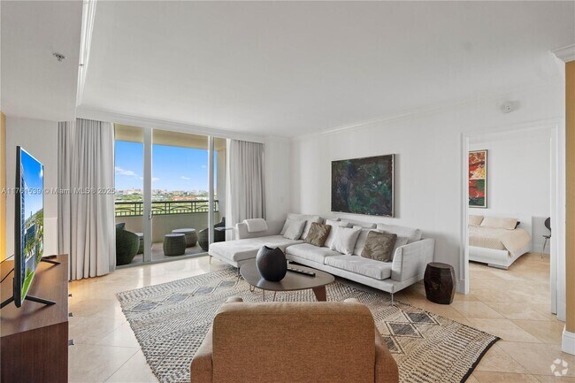 Building Photo - 3400 SW 27th Ave Unit 1505 Rental