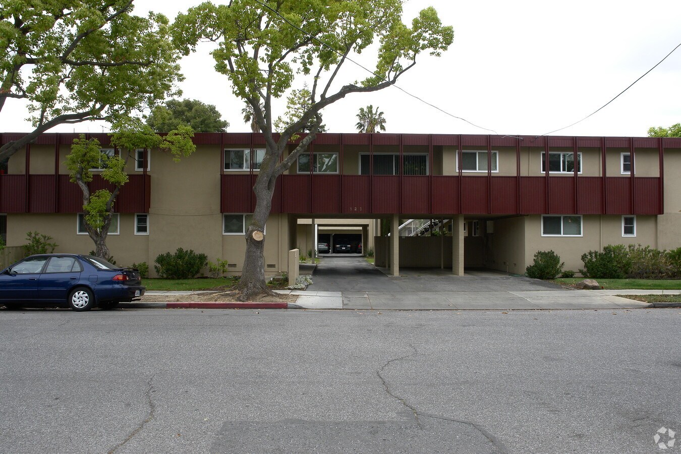 Photo - 825 Live Oak Ave Apartments