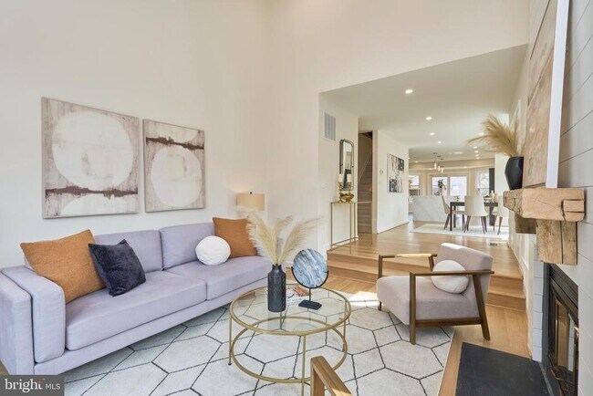 Photo - 6615 Anthony Crest Square
