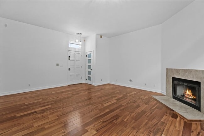 Photo - 2550 S Centinela Ave Unit 105