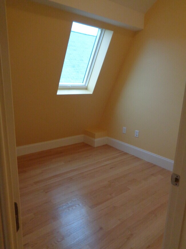 Photo - 121 Hancock St Unidad 1