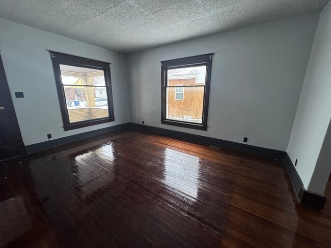 Photo - 32 S Virginia Ave