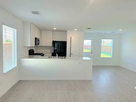 Photo - 11329 Rodeo Dr