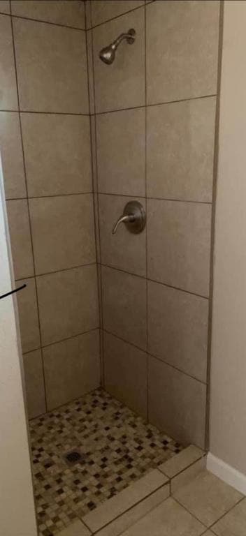 Photo - 226 W Delano St