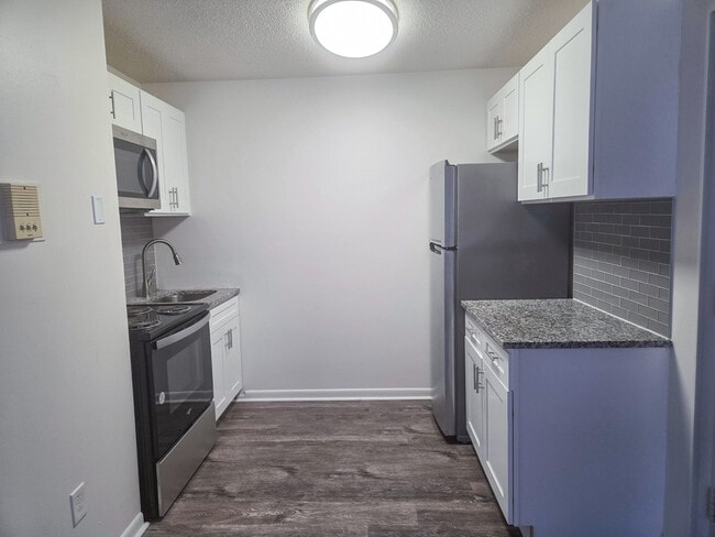 Parkway Manor Apartment Homes