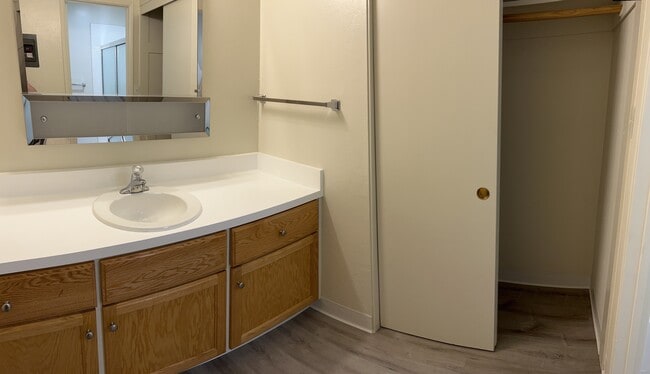 Photo - Kentfield Apartments