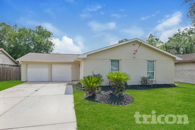 Building Photo - 15811 Kenbriar Dr