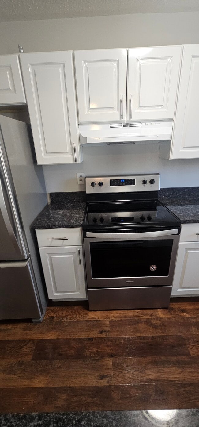 Photo - 19 Somers St Unit B8