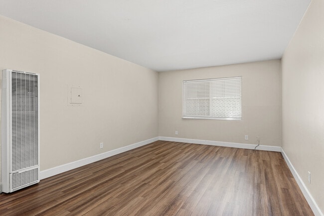 Photo - 2555 Sir Francis Drake Blvd Unit 1