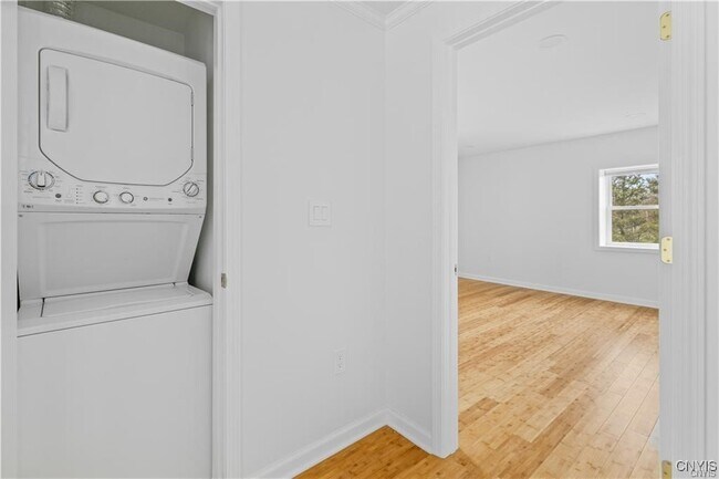 Photo - 238 Oriskany Blvd