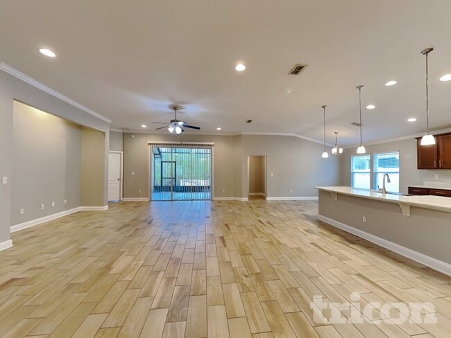 Photo - 224 Grampian Highlands Dr