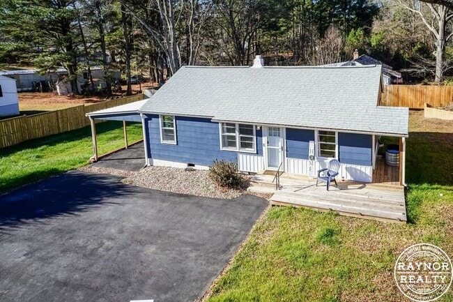 Photo - 429 N Main St